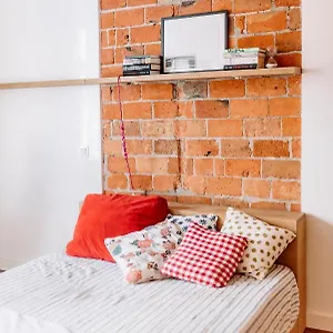 https://apartel-lux-plac-unii-72m2.warsawhotelspoland.com